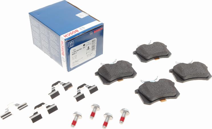 BOSCH 0 986 494 596 - Bremsbelagsatz, Scheibenbremse alexcarstop-ersatzteile.com