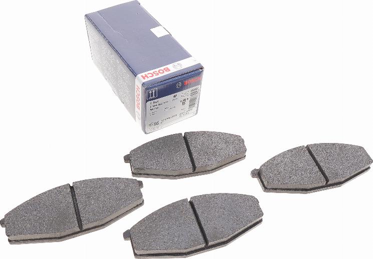 BOSCH 0 986 468 630 - Bremsbelagsatz, Scheibenbremse alexcarstop-ersatzteile.com