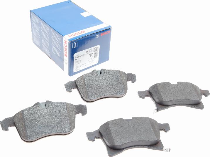 BOSCH 0 986 424 707 - Bremsbelagsatz, Scheibenbremse alexcarstop-ersatzteile.com