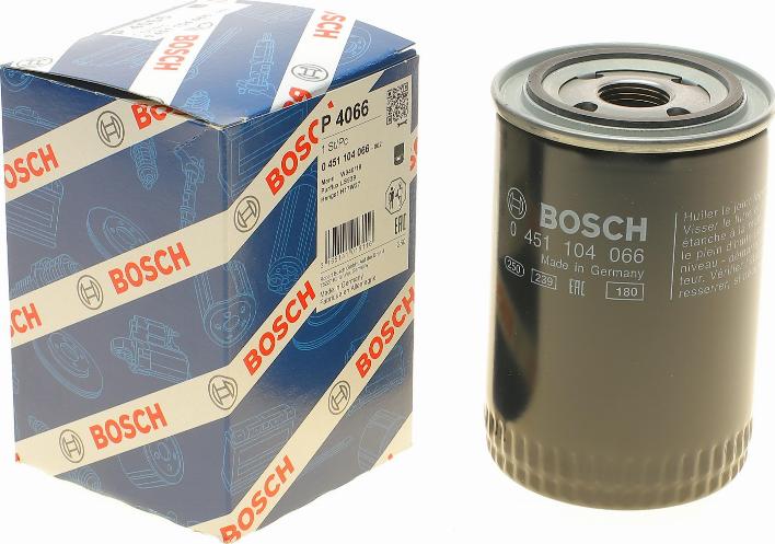 BOSCH 0 451 104 066 - Ölfilter alexcarstop-ersatzteile.com