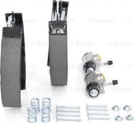 BOSCH 0 204 114 053 - Bremsbackensatz alexcarstop-ersatzteile.com