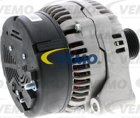 Vemo V30-13-37990 - Generator alexcarstop-ersatzteile.com